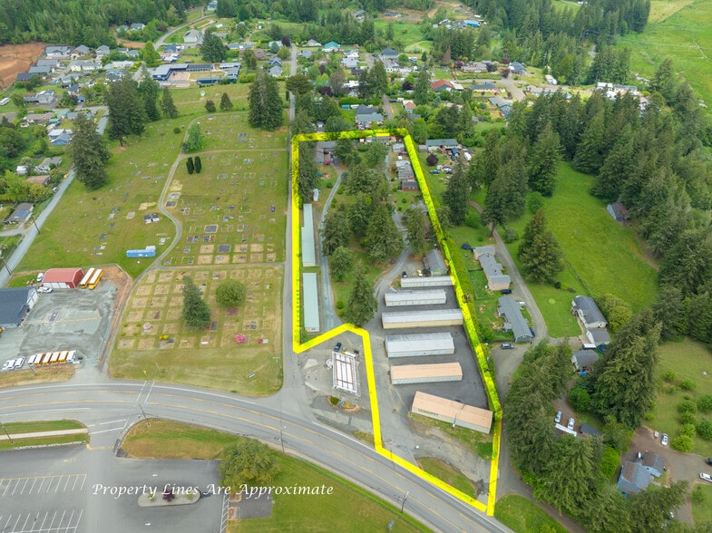 More Photos Of 498 W Central Blvd, Coquille Self Storage For Sale
