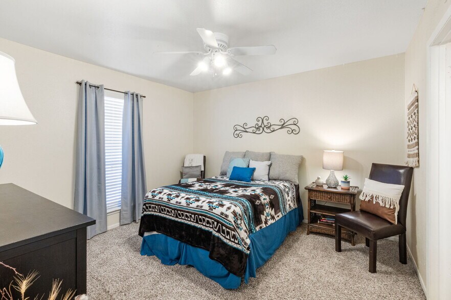 More Photos Of 2451 Lake Rd, Huntsville Apartments For Sale