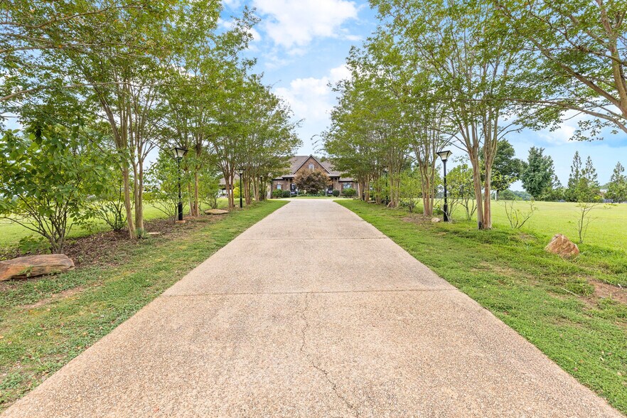 More Photos Of 2932 Highway 124 W, Jefferson Specialty For Sale