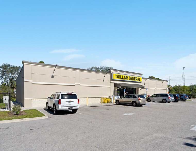 Primary Photo Of 1181 S US Hwy 41, Ruskin Freestanding For Sale