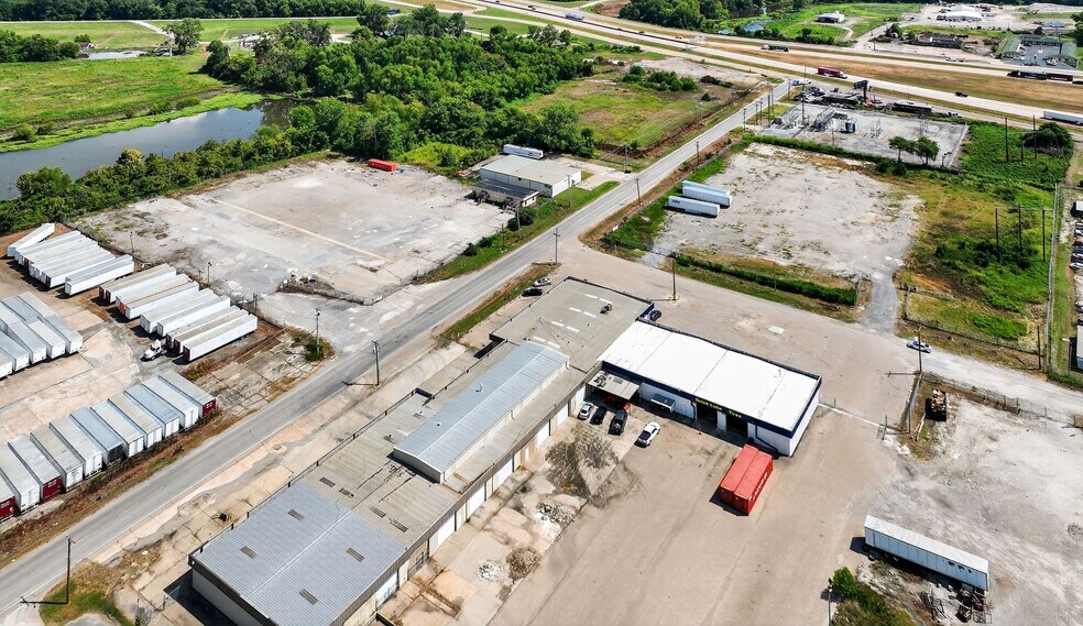 More Photos Of 400 Mound City Rd, West Memphis Service For Sale