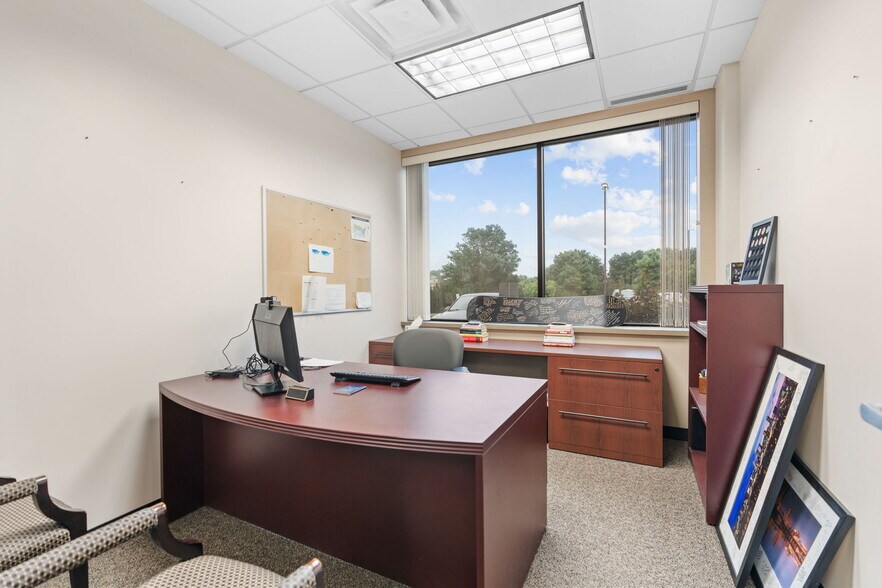 More Photos Of 2775 Blue Water Rd, Eagan Office For Sale