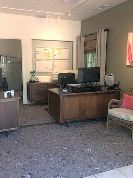 More Photos Of 40 Church St, Ashland Office Residential For Lease