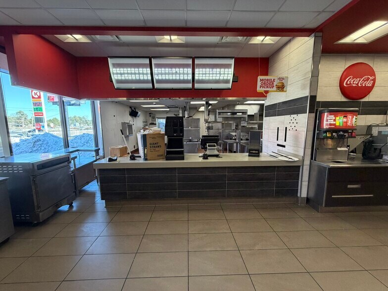 More Photos Of 21 Hwy 64 Hwy W, Beebe Convenience Store For Lease