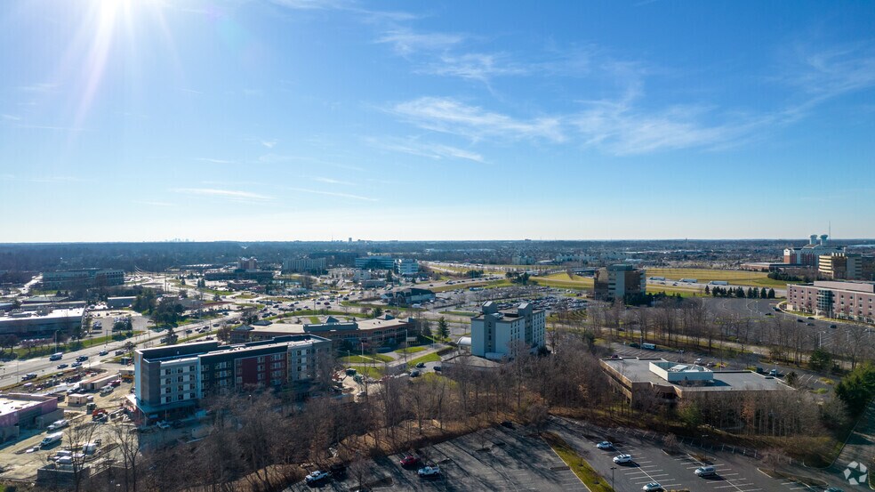 More Photos Of 8740 Orion Pl, Columbus Office For Sale