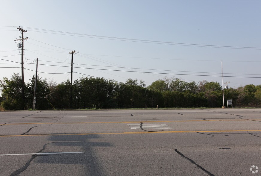 More Photos Of 1805 W Ennis Ave, Ennis Land For Sale