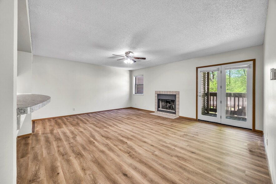 More Photos Of 2700-2714 W Willow Lake Dr, Peoria Apartments For Sale