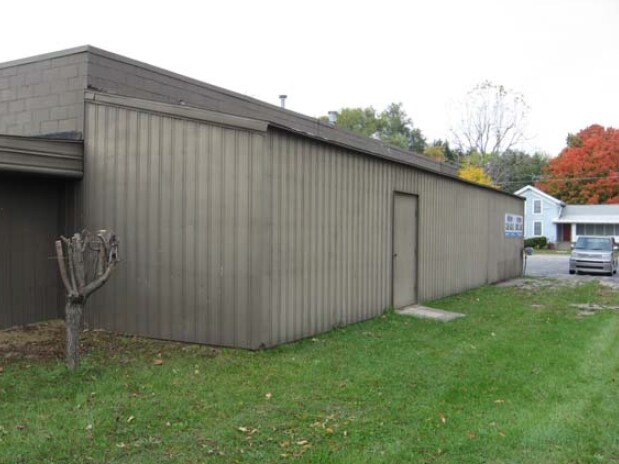 More Photos Of 301 W Michigan Ave, Paw Paw Fast Food For Sale