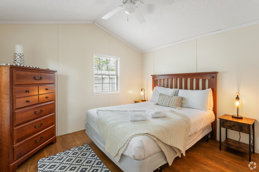 More Photos Of 11845 US 41 St, Monteagle Trailer Camper Park For Sale