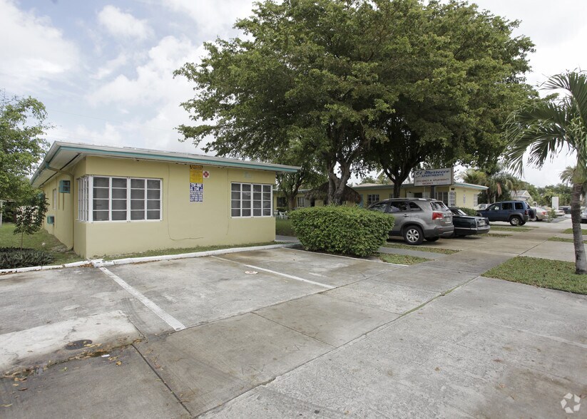 More Photos Of 705-713 NE 3rd St, Hallandale Beach Apartments For Sale