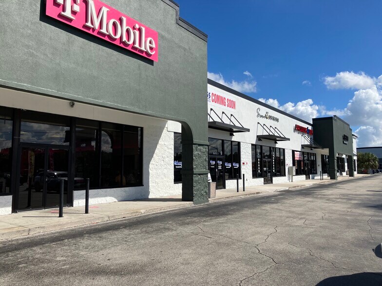 More Photos Of 1233 W Sand Lake Rd, Orlando Unknown For Lease