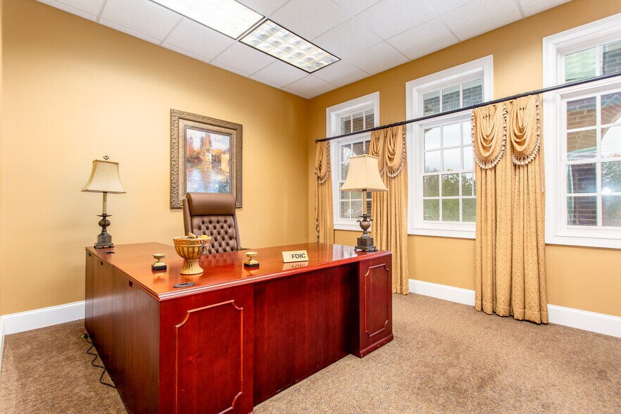 More Photos Of 102 Stonebridge Blvd, Bremen Bank For Sale