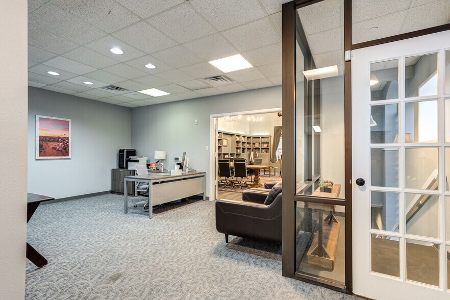 More Photos Of 1116 Broadway St, Lubbock Loft Creative Space For Lease