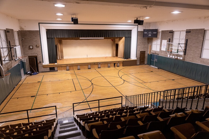 More Photos Of 3500 W National Rd, Springfield Schools For Sale