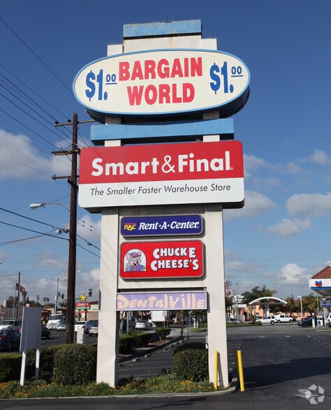 More Photos Of 5091-5093 Florence Ave, Bell Freestanding For Lease