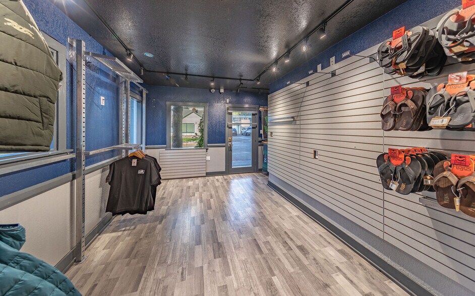 More Photos Of 3542 Lake Tahoe Blvd, South Lake Tahoe Restaurant For Sale