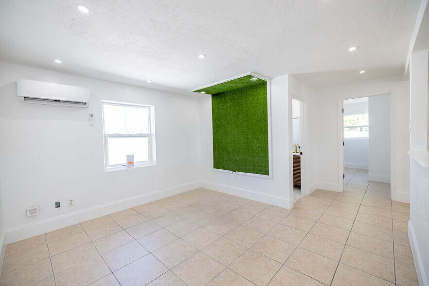 More Photos Of 4830 Palm Beach Blvd, Fort Myers Auto Repair For Lease