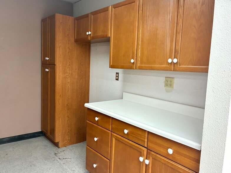 More Photos Of 700 S Palm Ave, Alhambra Light Manufacturing For Lease