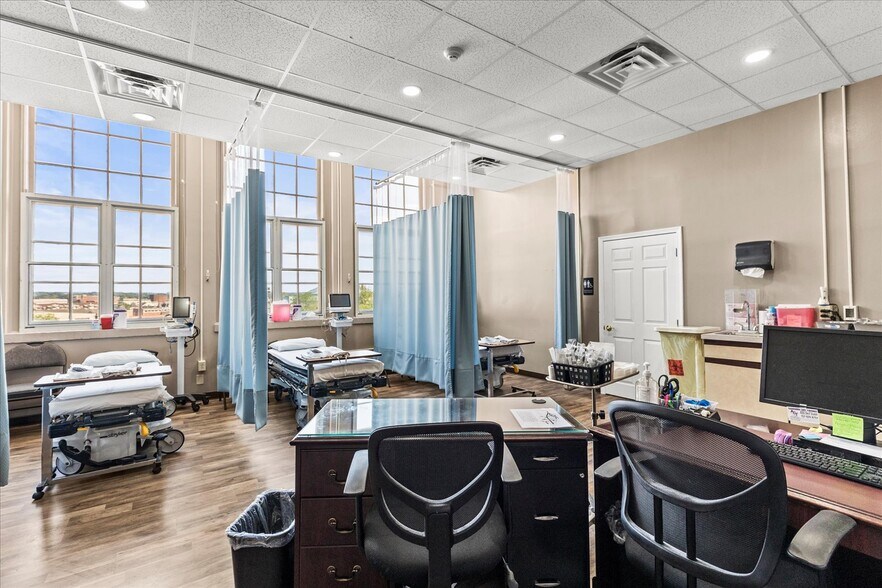 More Photos Of 195 Stock St, Hanover Medical For Sale