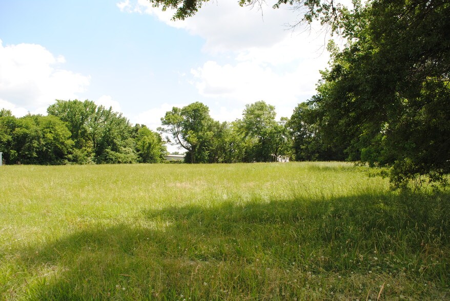 More Photos Of 2600 Medgar Evers Blvd, Jackson Auto Repair For Sale