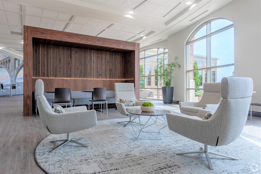 More Photos Of 4951 Lake Brook Dr, Glen Allen Office For Lease
