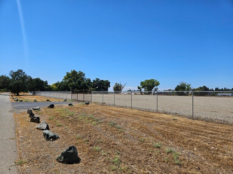 More Photos Of 1 Loren Ave, Chico Land For Lease