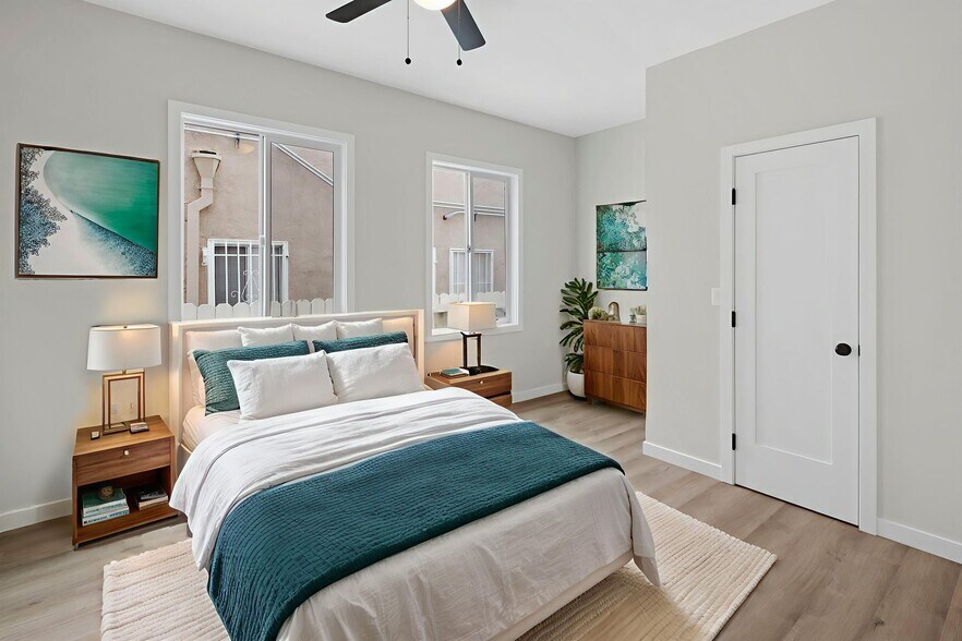 More Photos Of 1827 E 4th St, Long Beach Apartments For Sale