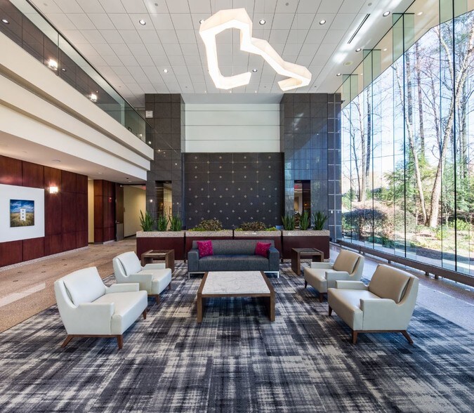 More Photos Of 5607 Glenridge Dr NE, Atlanta Office For Lease