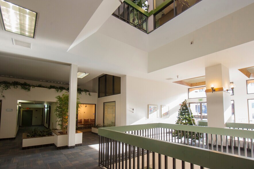 More Photos Of 2115 Kern St, Fresno Office For Lease