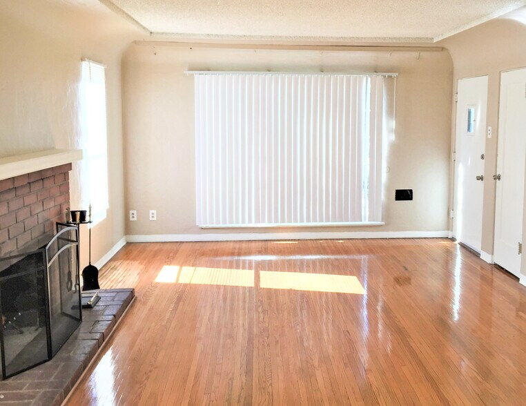 More Photos Of 5220 Pacific Ave, Long Beach Multifamily For Sale