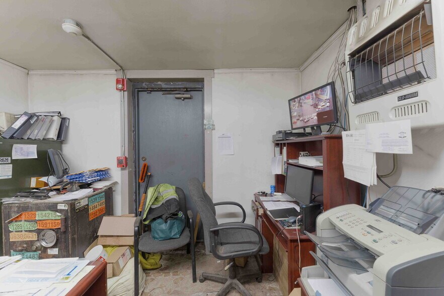 More Photos Of 1791 Elmwood Ave, Warwick Freestanding For Sale