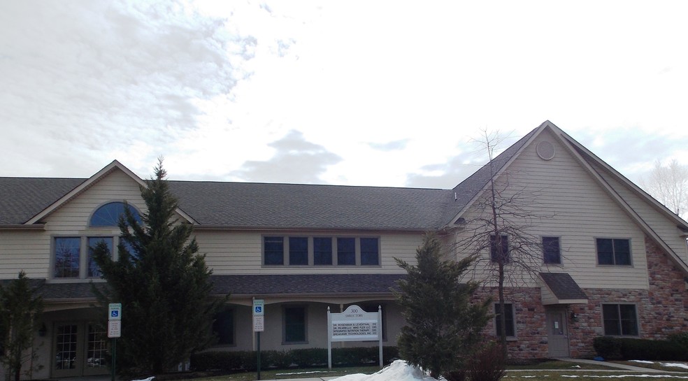 More Photos Of 385 Oxford Valley Rd, Yardley Medical For Lease