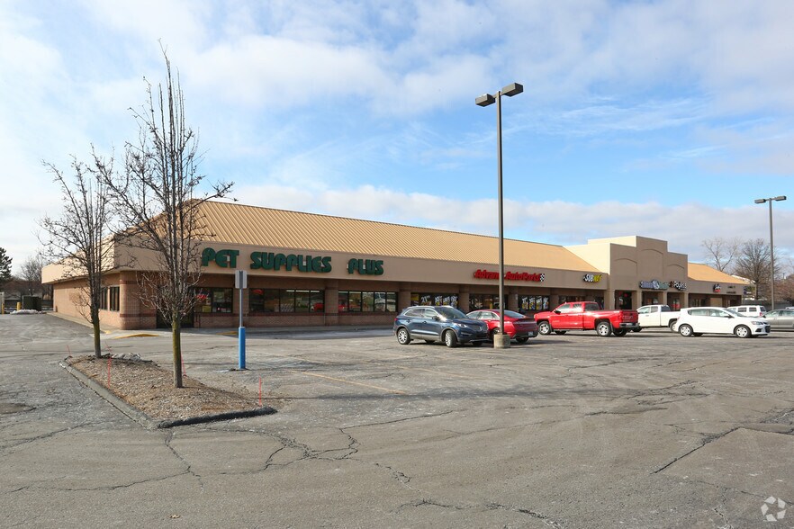 Primary Photo Of 43665-43729 Ford Rd, Canton Freestanding For Lease