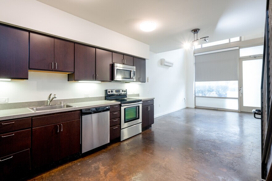 More Photos Of 100 Grand Ave, Oakland Apartments For Lease
