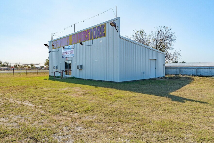 More Photos Of 5346 S US Highway 377, Stephenville Auto Repair For Sale