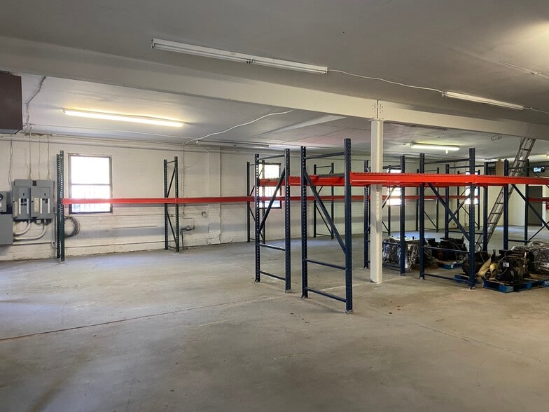 More Photos Of 52-56 Elwood Ave, Newark Warehouse For Sale
