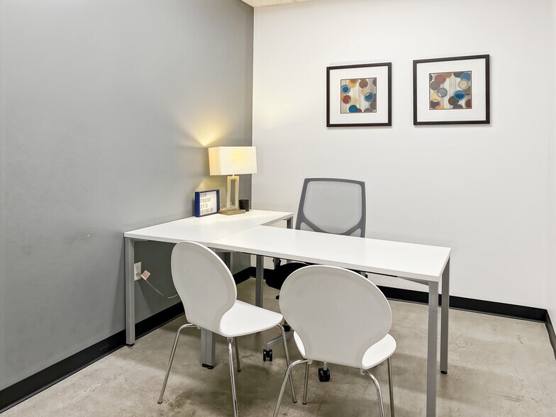 More Photos Of 3401 Mallory Ln, Franklin Coworking Space