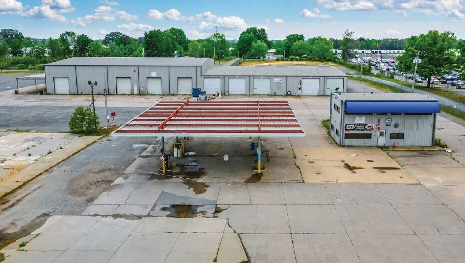 Primary Photo Of 4806 E Mccain Blvd, North Little Rock Service For Lease