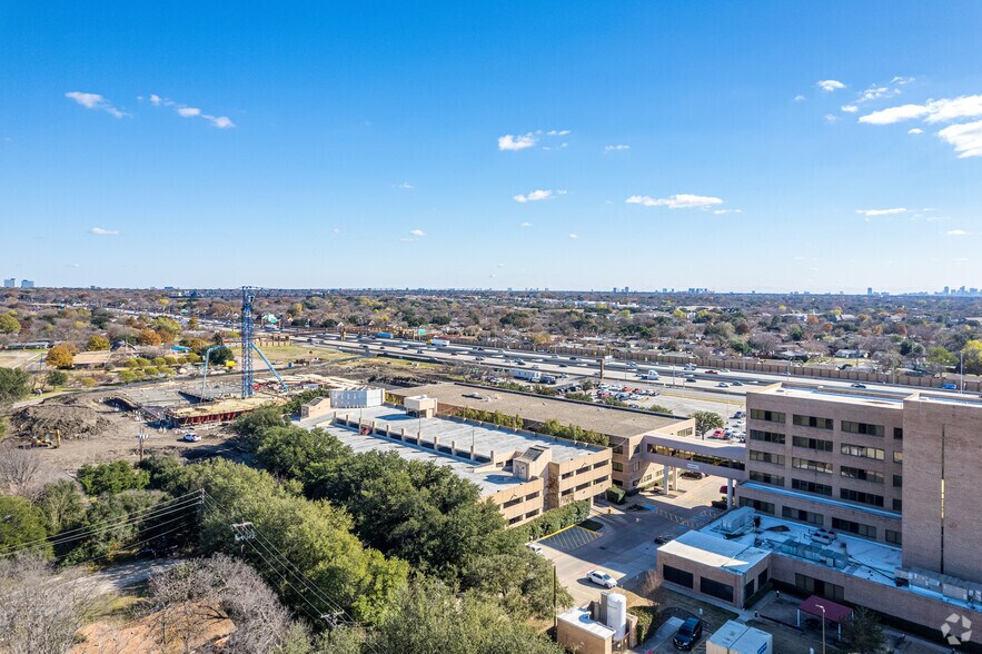 More Photos Of 9 Medical Pky, Farmers Branch Medical For Lease