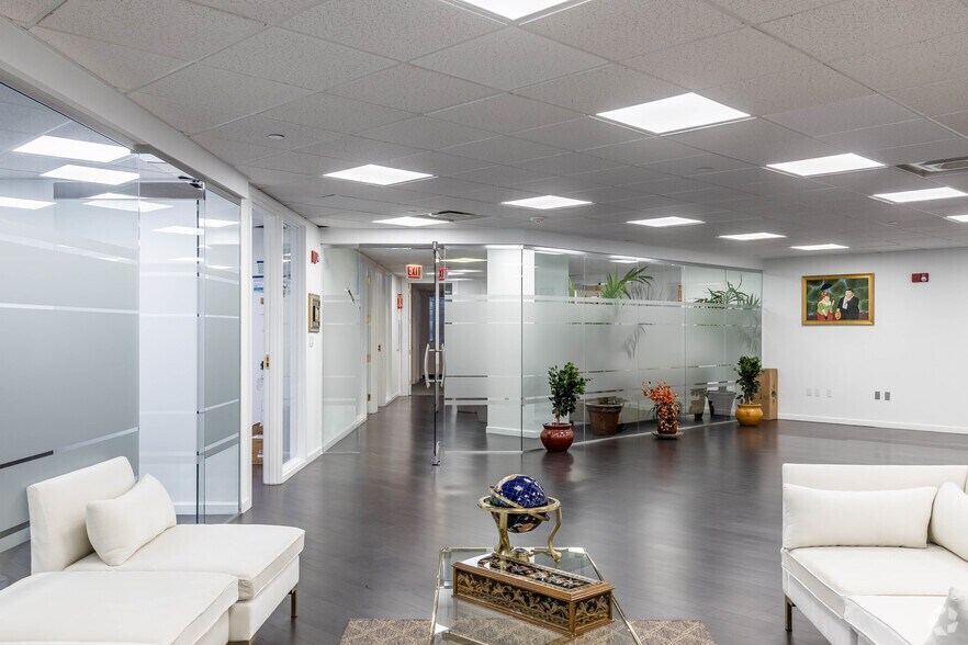 More Photos Of 200 S Andrews Ave, Fort Lauderdale Office For Sale
