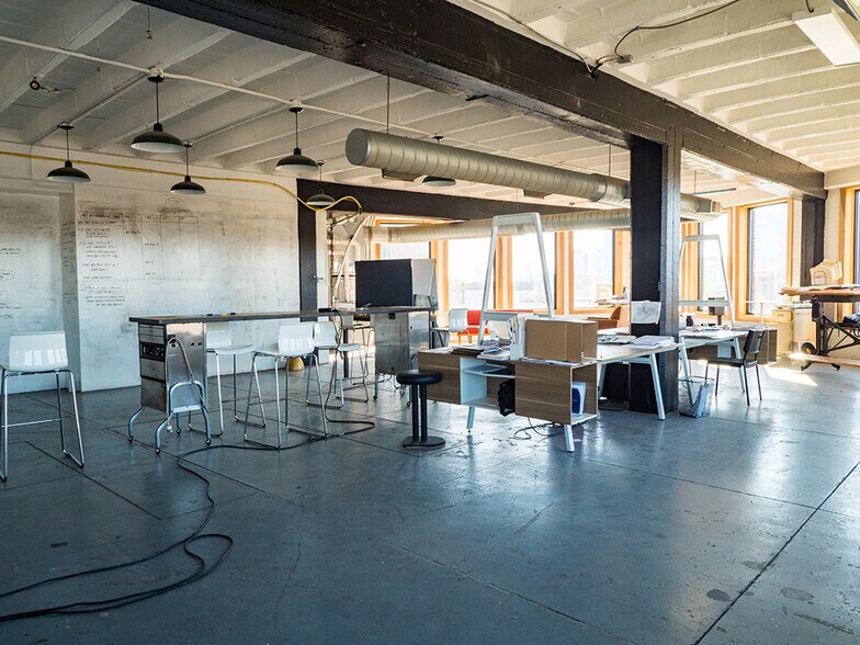 More Photos Of 1400-1404 Gratiot Ave, Detroit Office For Lease