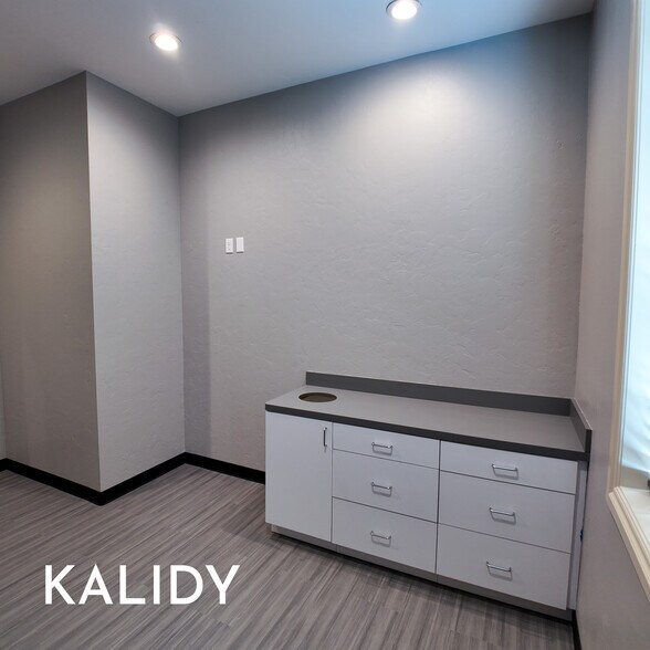 More Photos Of 2220 NW 164th St, Edmond Office For Sale