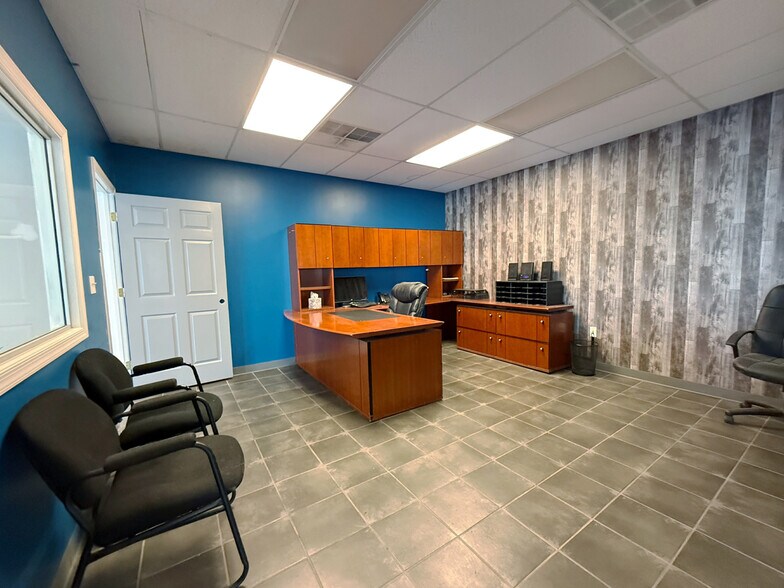 More Photos Of 15180 Barrens Rd N, Stewartstown Auto Repair For Sale
