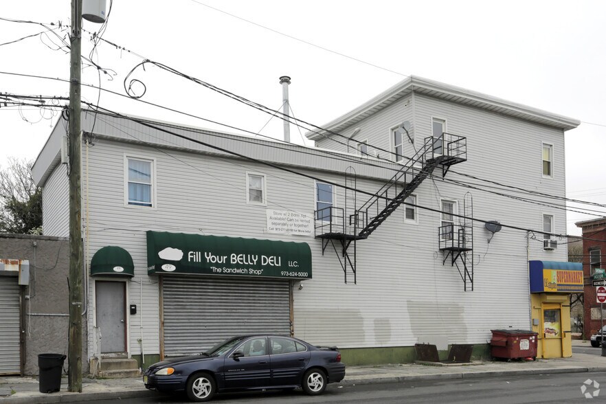 More Photos Of 36 Astor St, Newark Storefront Retail Residential For Lease