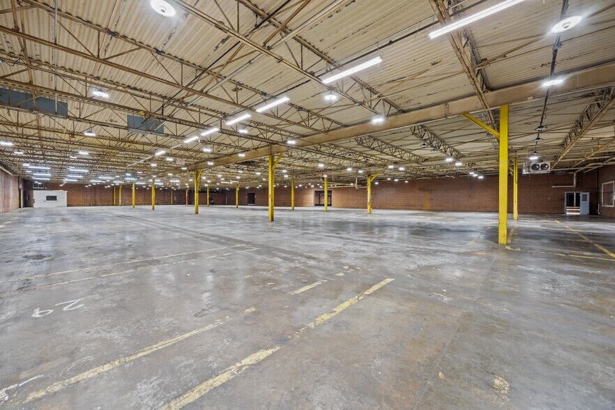 More Photos Of 67 Biesecker Rd, Lexington Manufacturing For Sale
