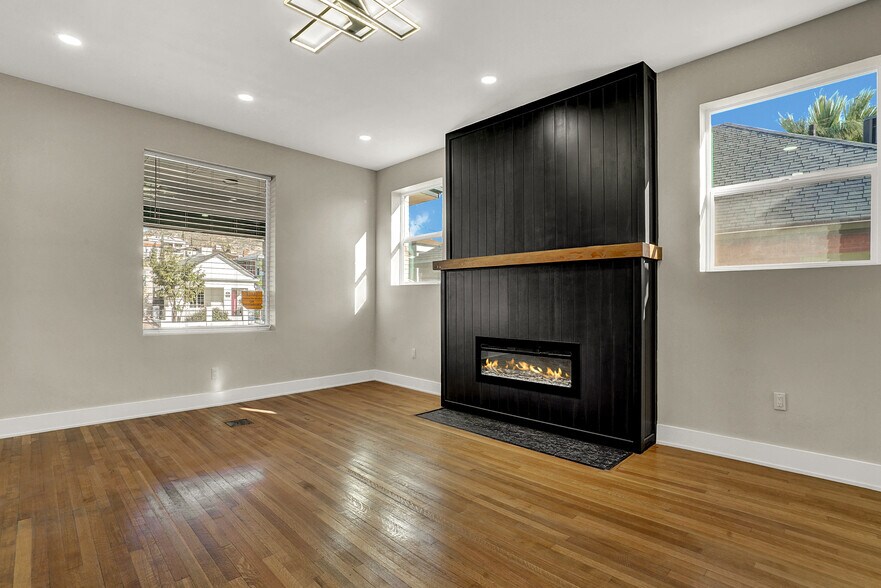 More Photos Of 1710 Montana Ave, El Paso Office For Sale