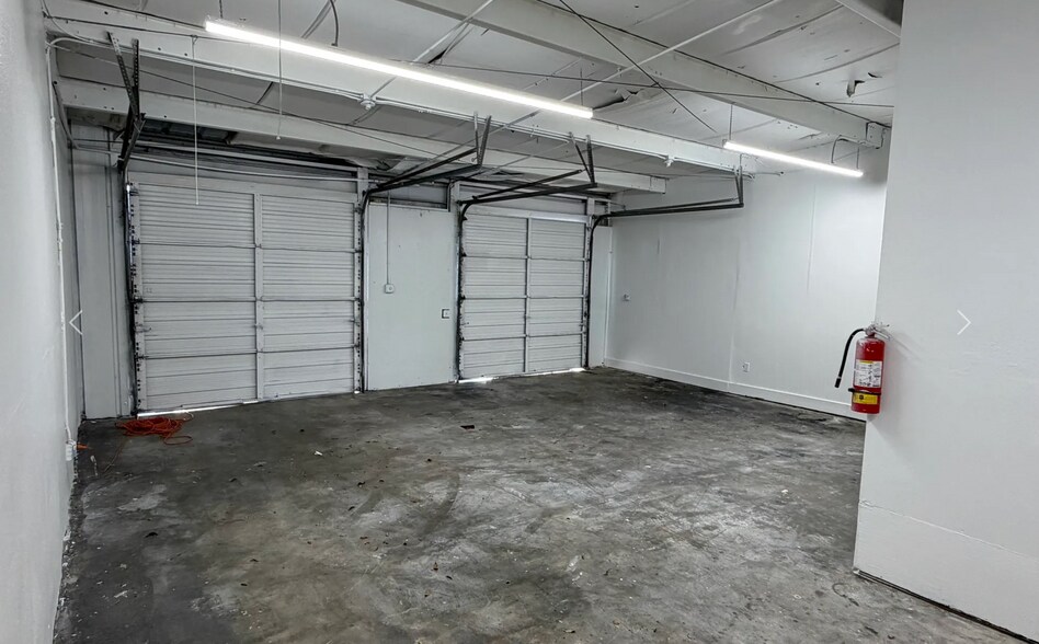 More Photos Of 1620 Tangerine St, Melbourne Industrial For Lease