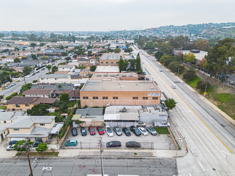 More Photos Of 4656 Floral Dr, Los Angeles Industrial For Sale