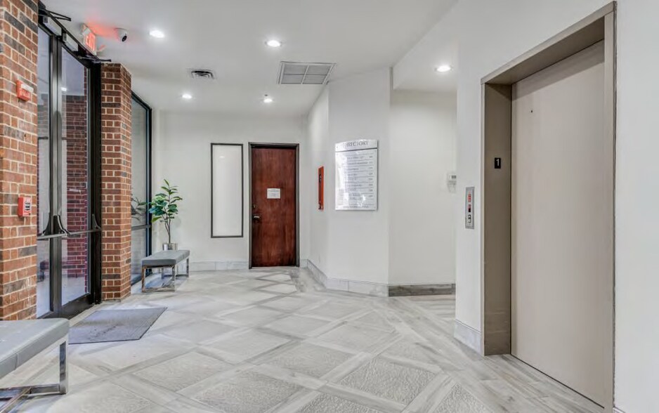 More Photos Of 16300 Addison Rd, Addison Office For Lease