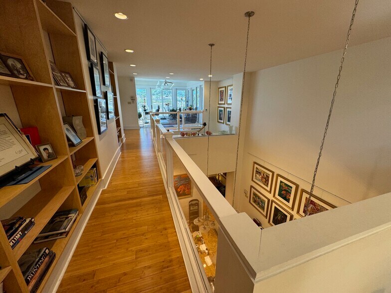 More Photos Of 1735 E Carson St, Pittsburgh Storefront Retail Residential For Sale